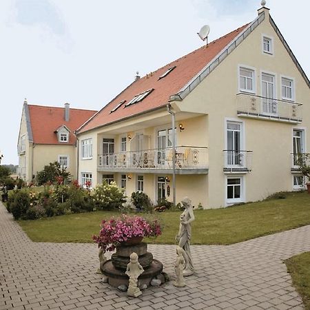 Auszeit - Ihr Sibyllenbad Gaestehaus Нойалбенройт Екстериор снимка