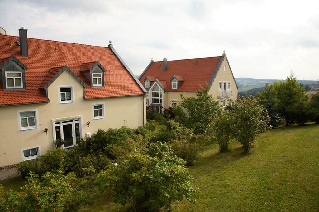 Auszeit - Ihr Sibyllenbad Gaestehaus Нойалбенройт Екстериор снимка